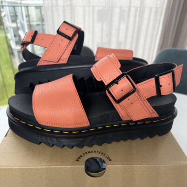 DR. MARTENS Sandals