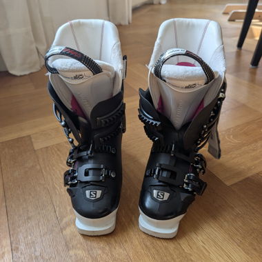 Salomon Skischuhe 23.5