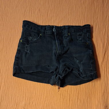 Short noir 