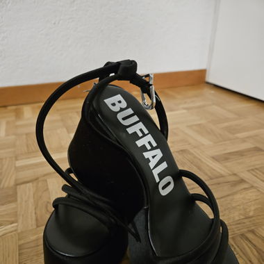 Buffalo Plateau Sandalen Gr 37