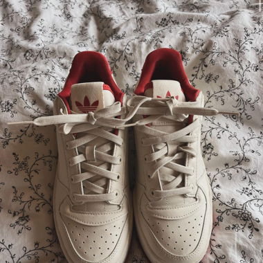 adidas Schuhe (neu!)