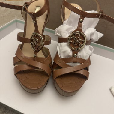Scarpe Guess