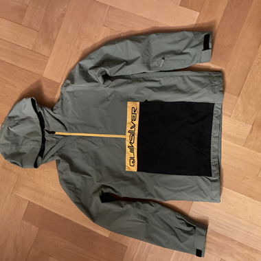 Quiksilver children’s ski jacket