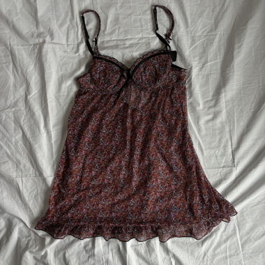 “Royal serpent” ruffled floral mesh top