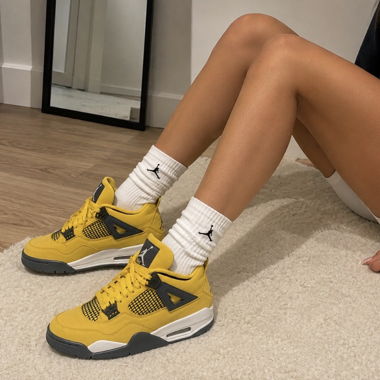 Air Jordan 4 Retro Yellow