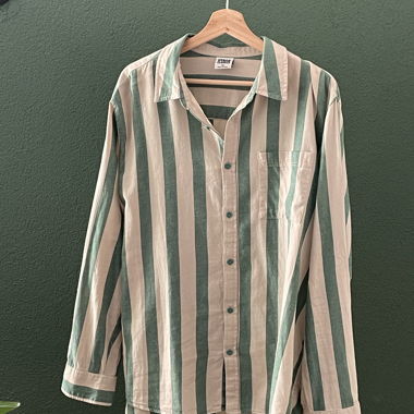 Urban Outfitters striped shirt M