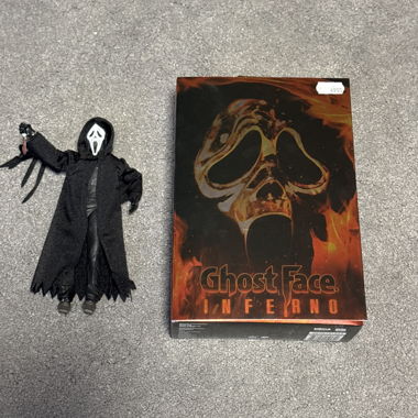 Ghost Face Inferno Figur mit Box