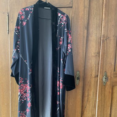 Kimono mit Samtsaum