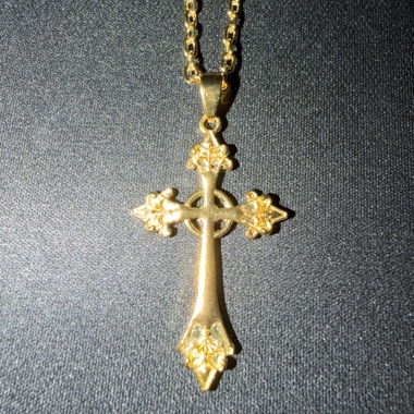 Collier croix doree