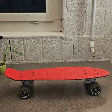 Pennyboard rot-schwarz