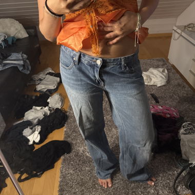 Vintage low-rise jeans
