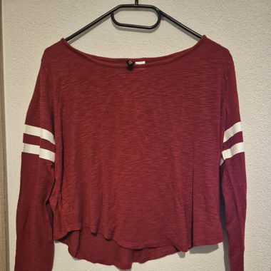 Petit pull neuf