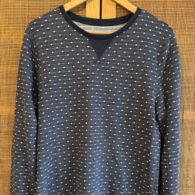 Gepunkteter WE Pullover