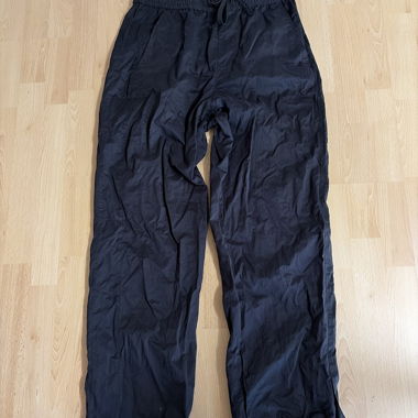 Pantaloni in tessuto tuta Zara