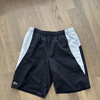 Short Lacoste 