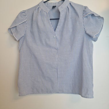 Blusa a righe blu e bianche