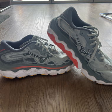 Mizuno Running Sneakers