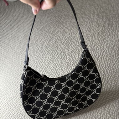 Black Handbag with Interlaced Pattern