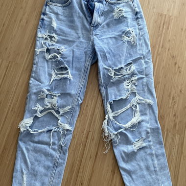 Jeans mit Löcher