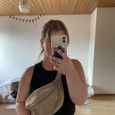 uniqlo crossbody bag