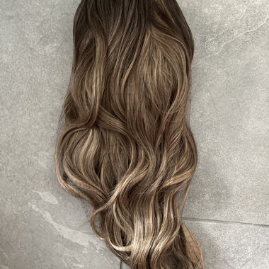 Langhaar-Peruecke braun balayage