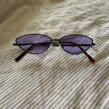 Slim purple sunglasses 