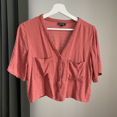 Light short-sleeve blouse