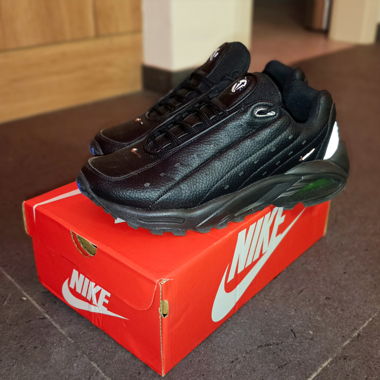 Nike Hot Step Air Terra Drake NOCTA triplo nero