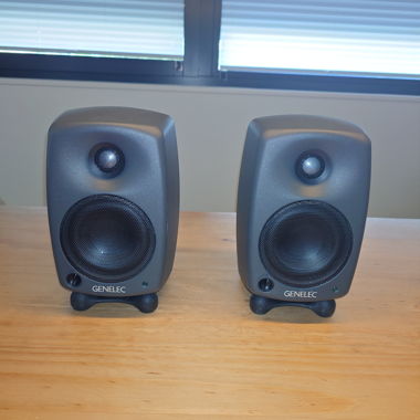 Genelec 8020A Studio Lautsprecher (2er Set)