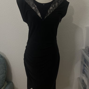 Abito in Pizzo Nero