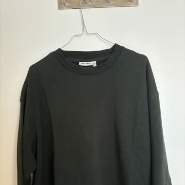 weekday sweatshirt 