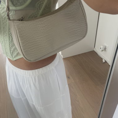 shoulderbag