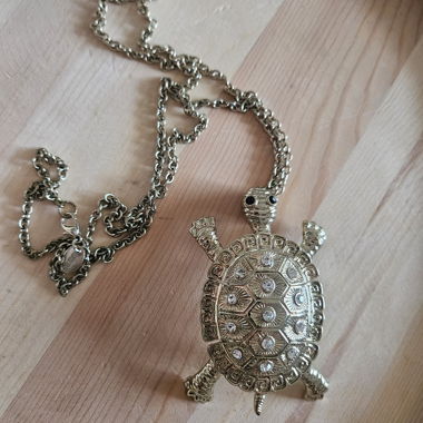 Collier pendentif tortue
