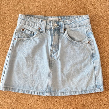 Jupe en jean Stradivarius gr. 36