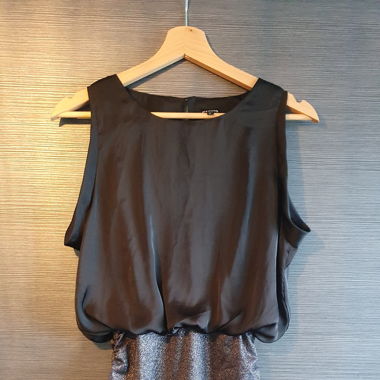 Robe noir et pailletée grise 