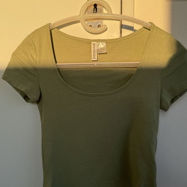 T-shirt femme vert olive