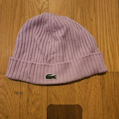 Beanie unisex lilla Lacoste
