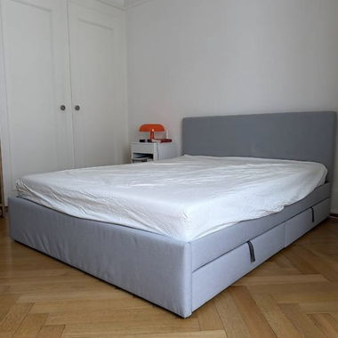 Lit gris Ikea 160