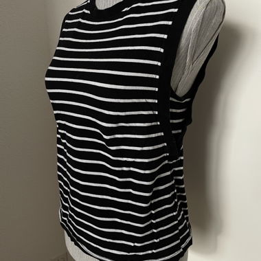 Striped Top BW