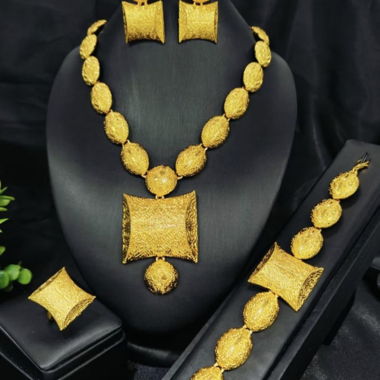Set Completo placcato oro – Eleganza & Prestigio