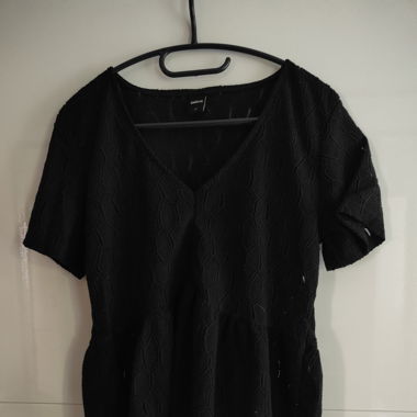 Schwarze Spitzenbluse