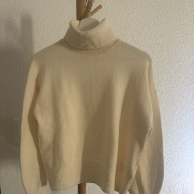 Pull col roulé HM taille S
