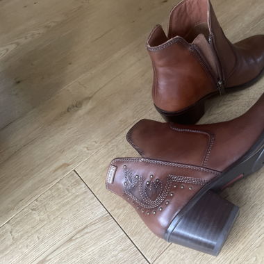 Bottines en cuire