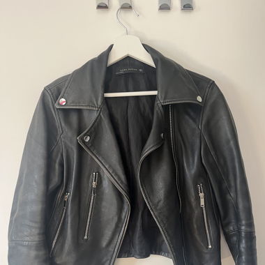 Veste en cuir noir
