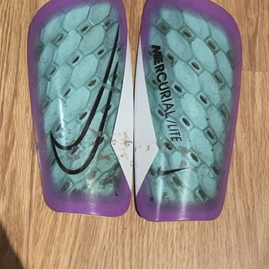 Mercurial Lite Shin Guards