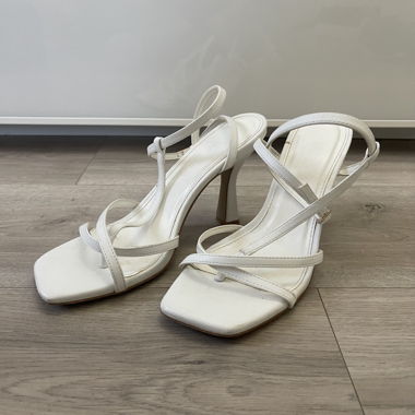 Primadonna - White high heels