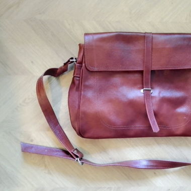 Vintage leather bag 
