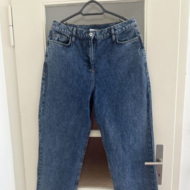 Straight leg Jeans