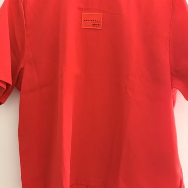 T-shirt rossa adidas Equipment da donna, taglia 36 e va bene anche per 34.