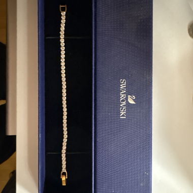 Swarovski rosegold bracelet 